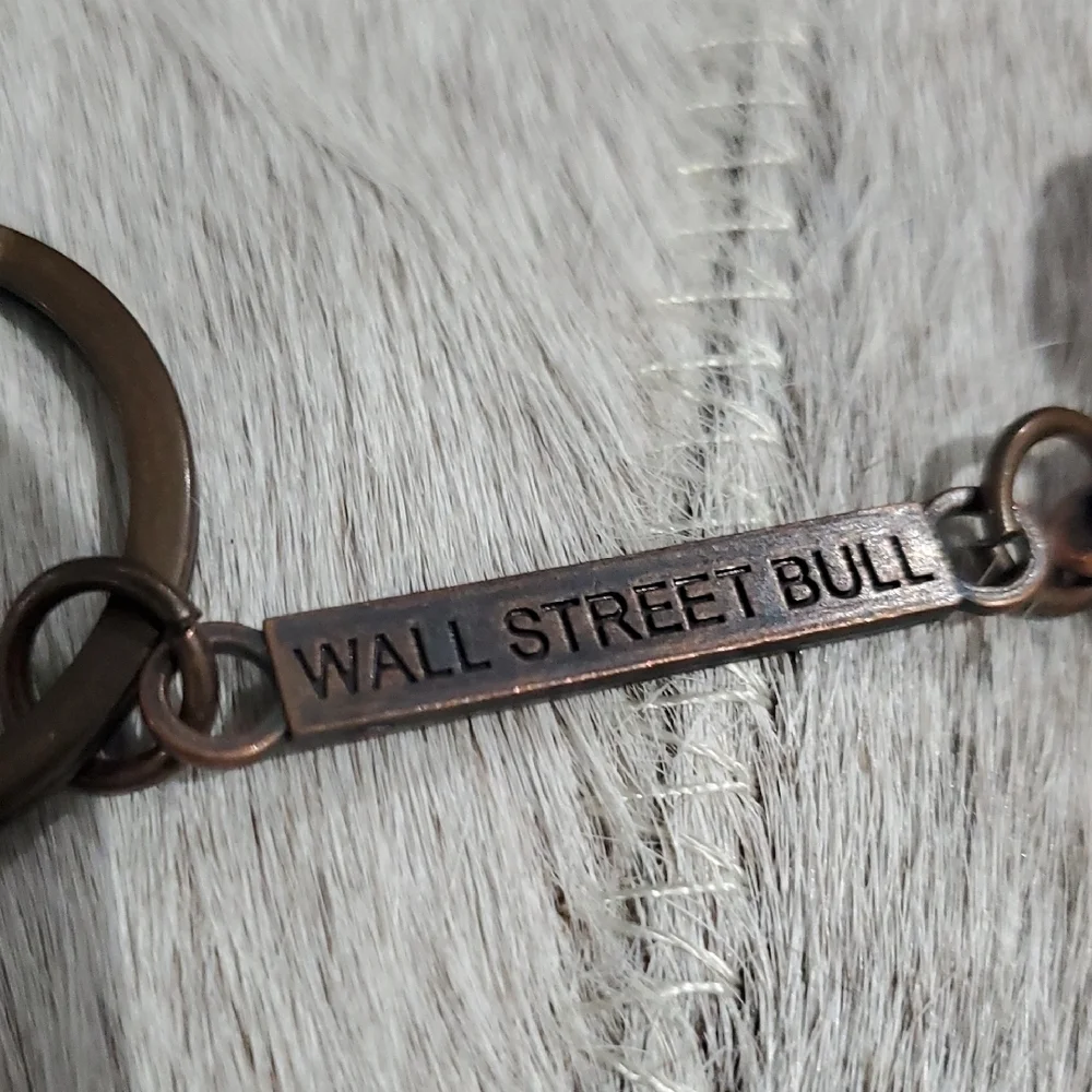 Vintage Wall Street Bull Key Holder - Bronze and Black